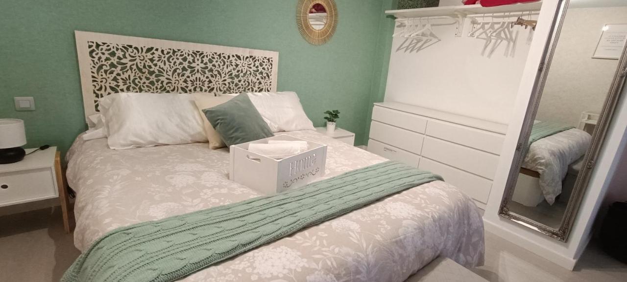 דירות קדיז Precioso Duplex A 2 Min De La Playa De La Caleta מראה חיצוני תמונה
